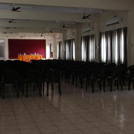 Hotel Balaji Residency Ероде Екстериор снимка